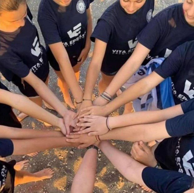 ΣΥΝΕΧΙΖΟΝΤΑΙ ΜΕ ΜΕΓΑΛΗ ΠΡΟΣΕΛΕΥΣΗ ΟΙ ΕΓΓΡΑΦΕΣ ΣΤΙΣ ΑΚΑΔΗΜΙΕΣ ΤΟΥ ΑΟ ΘΗΡΑΣ