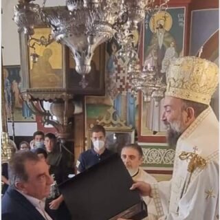 ΜΗΤΡΟΠΟΛΙΤΗΣ ΔΗΜΑΡΧΟΣ