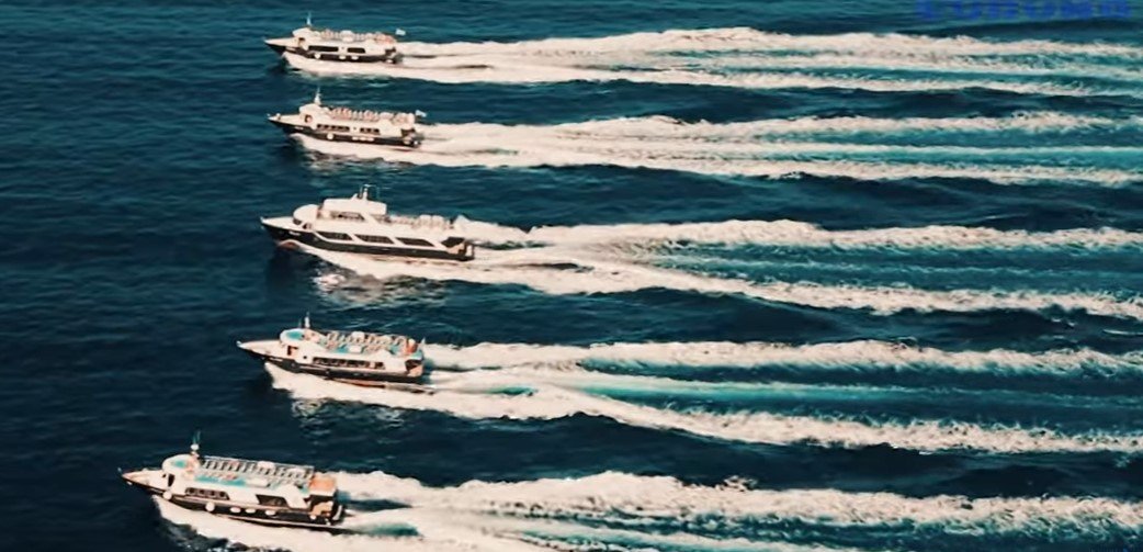 ΝΤΟΚΙΜΑΝΤΕΡ ΓΙΑ ΤΟΥΣ ΛΕΜΒΟΥΧΟΥΣ ΤΗΣ ΣΑΝΤΟΡΙΝΗΣ