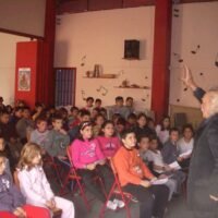ΤΟ ΕΥΡΩΚΟΙΝΟΒΟΥΛΙΟ ΟΝΟΜΑΖΕΙ ΑΙΘΟΥΣΑ ΤΟΥ “ΜΑΝΩΛΗΣ ΓΛΕΖΟΣ”