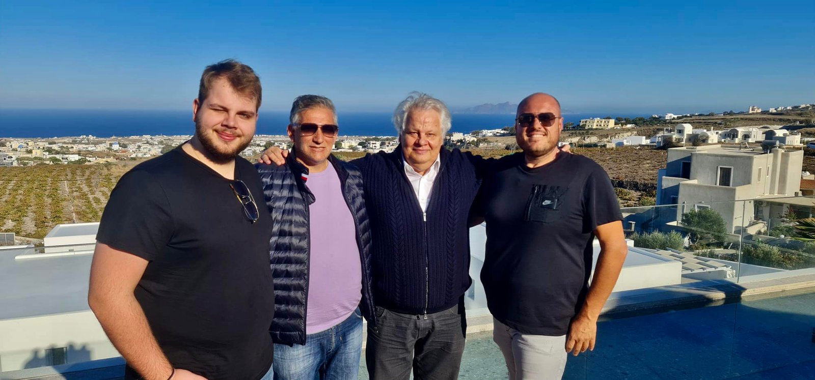 NEA ΙΣΧΥΡΗ ΧΟΡΗΓΙΚΗ ΣΤΗΡΙΞΗ ΣΤΟΝ ΑΟ ΘΗΡΑΣ