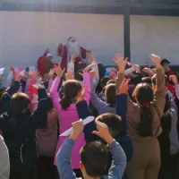 Ο Άη-Βασίλης πήγε Σχολείο