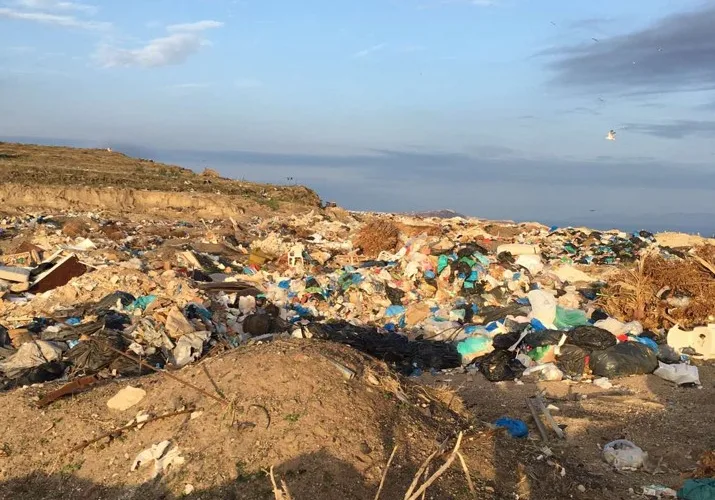 χωματερη δεκ