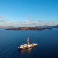 «Το JOIDES RESOLUTION για πρώτη φορά στην Καλντέρα της Σαντορίνης» 