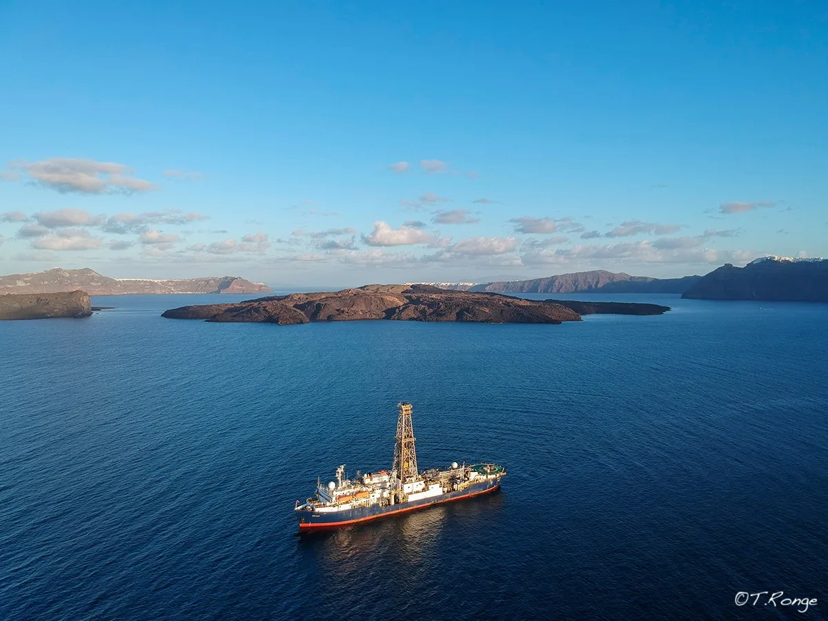 «Το JOIDES RESOLUTION για πρώτη φορά στην Καλντέρα της Σαντορίνης» 