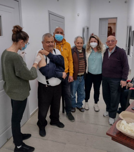 ΕΜΒΟΛΙΑΣΜΟΣ ΣΤΟ ΠΤΩΧΟΚΟΜΕΙΟ