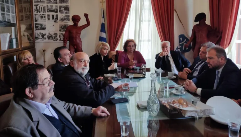 Άλυτα παραμένουν τα σοβαρά προβλήματα παρόλη τη ραγδαία τουριστική ανάπτυξη του νησιού