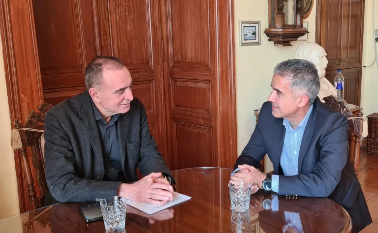 Συνάντηση Γ. Μαραγκού με τον Δήμαρχο Σύρου – Ερμούπολης