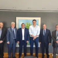 ΣΥΝΑΝΤΗΣΗ ΤΟΥ ΔΗΜΑΡΧΟΥ ΘΗΡΑΣ ΜΕ ΤΟΝ ΥΠΟΥΡΓΟ ΤΟΥΡΙΣΜΟΥ