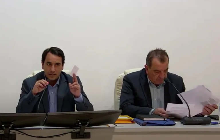 ΣΥΝΕΔΡΙΑΣΗ ΤΟΥ ΔΗΜΟΤΙΚΟΥ ΣΥΜΒΟΥΛΙΟΥ ΔΗΜΟΥ ΘΗΡΑΣ