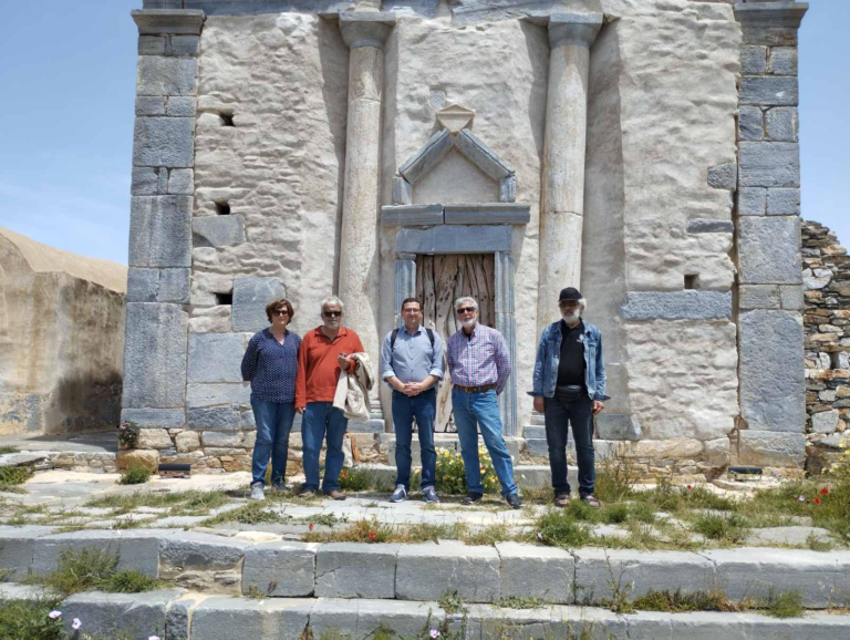 Ο Α. ΒΛΑΧΟΣ ΜΕ ΚΛΙΜΑΚΙΟ ΤΟΥ ΚΚΕ ΣΤΗ ΣΙΚΙΝΟ