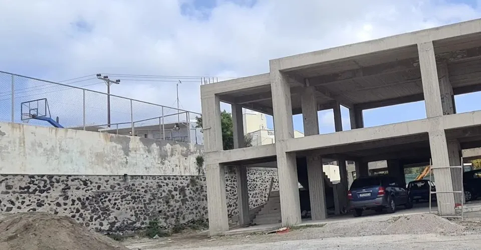 ΛΥΚΕΙΟ ΑΙΘΟΥΣΕΣ