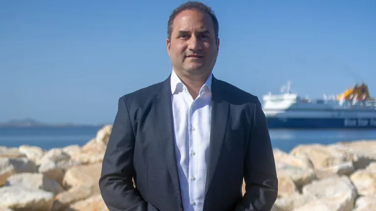 ‘’ Η κυβέρνηση αδιαφορεί για την ακτοπλοΐα και τις υψηλές τιμές των εισιτηρίων.’’
