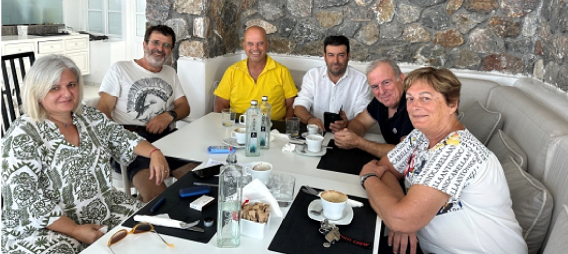 ΛΑΪΚΗ ΕΜΠΟΡΟΙ