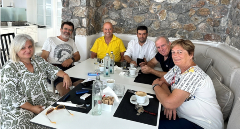 Συνάντηση Εμποροεπαγγελματικού Συλλόγου με τη Λαϊκή Συσπείρωση Θήρας