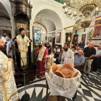Η ΜΕΤΑΜΟΡΦΩΣΗ ΤΟΥ ΚΥΡΙΟΥ ΣΤΗ ΣΑΝΤΟΡΙΝΗ