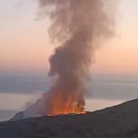 Τήνος, μια φωτιά καμπανάκι για τα απορρίμματα