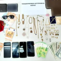 Σπείρα αλαφροχέρηδων ξάφριζε τουρίστες
