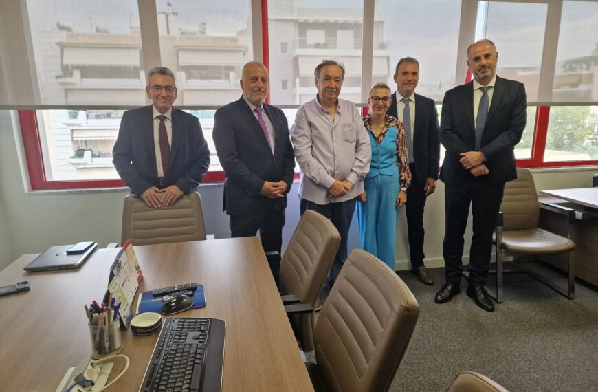 Νέα ακτοπλοϊκή σύνδεση της Ανάφης με το Blue Star Χίος