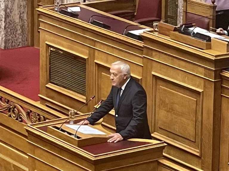Ερώτηση-Παρέμβαση Μ. Καφούρου για τις βάσεις αεροδιακομιδών στις Κυκλάδες