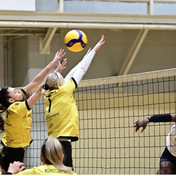 Ήττα από την ΑΕΚ αλλά όρθιος ο ΑΟ Θήρας