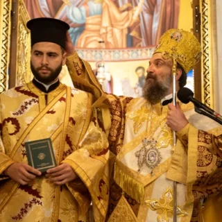 διακονος Θηρας