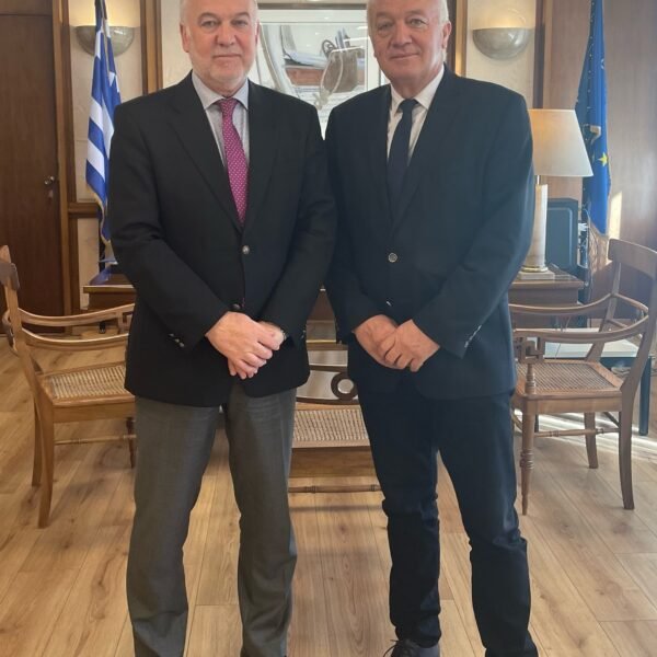 “Kαμία κατάργηση ή συγχώνευση δικαστικών δομών στις Κυκλάδες”