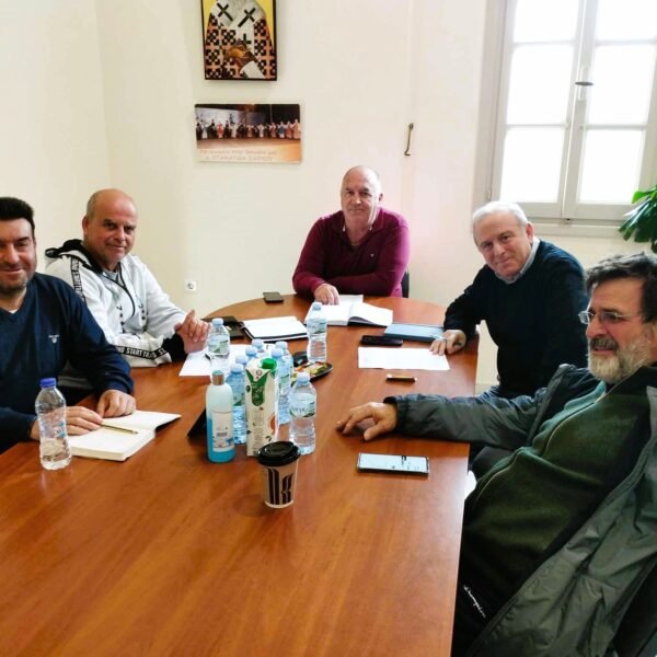 «Συνάντηση του Αντιδημάρχου Πολιτισμού & Αθλητισμού με τον Εμποροεπαγγελματικό Σύλλογο Θήρας»