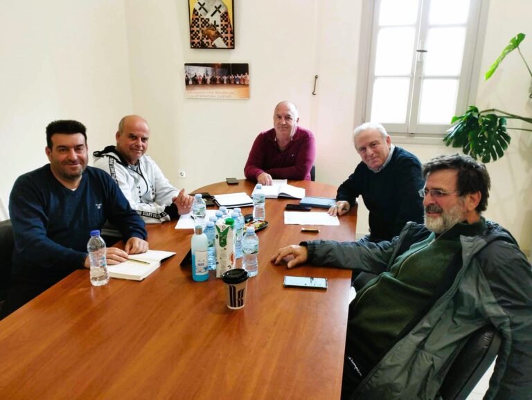 «Συνάντηση του Αντιδημάρχου Πολιτισμού & Αθλητισμού με τον Εμποροεπαγγελματικό Σύλλογο Θήρας»