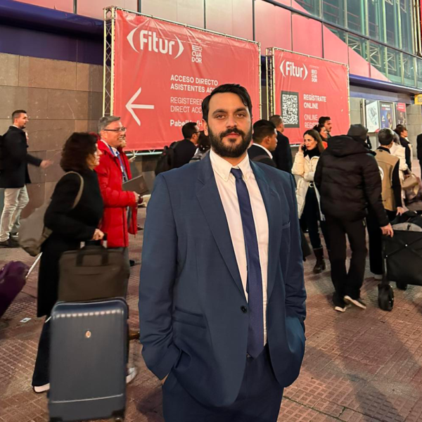 Στη Fitur 2024- Μαδρίτη, με σημαντικές συναντήσεις ο πρόεδρος της Ένωσης Ξενοδόχων Σαντορίνης