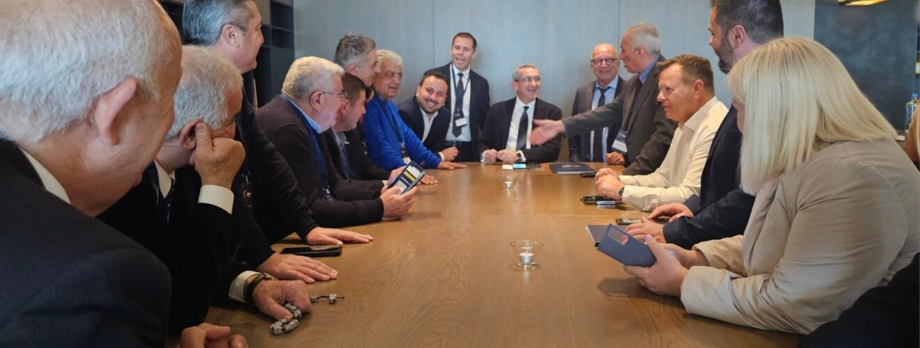 0 02 05 936db1032a39a0819b2fd44032798c374bc3867df0cbd2a2f413be716715a252 1c6dbb090ae8fb