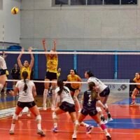 Υπερασπίστηκε με σκληρή μάχη την έδρα του ο ΑΟ Θήρας