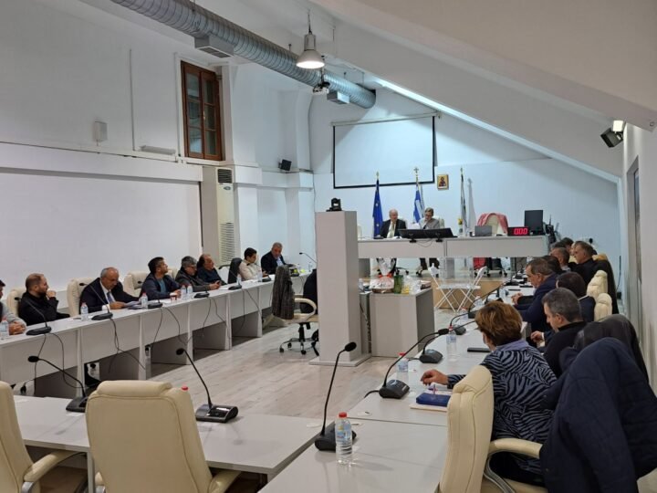 Διαδοχικές συνεδριάσεις του Δημοτικού Συμβουλίου