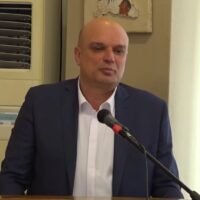 Πρωτοβουλία απομάκρυνσης των αντιαισθητικών επιγραφών από τα Φηρά