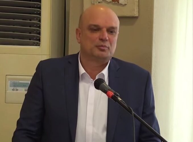 ΚΑΒΑΛΛΑΡΗΣ ΠΡΟΕΔΡΟΣ ΦΗΡΩΝ (1)