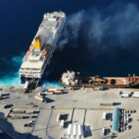 Τραυματισμός επιβάτη και αδυναμία φόρτωσης οχημάτων σε πλοίο στον Αθηνιό