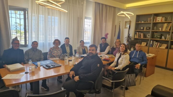 Εκπρόσωποι της αμερικανικής πρεσβείας στον Δήμο