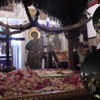 Στιγμιότυπα-Επιτάφιος Καμάρι