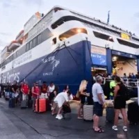“Το ναυάγιο της καπιταλιστικής ανάπτυξης και της κυβερνητικής πολιτικής στην ακτοπλοΐα”