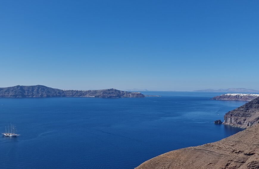 “Λανσάρισμα των τουριστικών μέσων κοινωνικής δικτύωσης του Δήμου Θήρας”