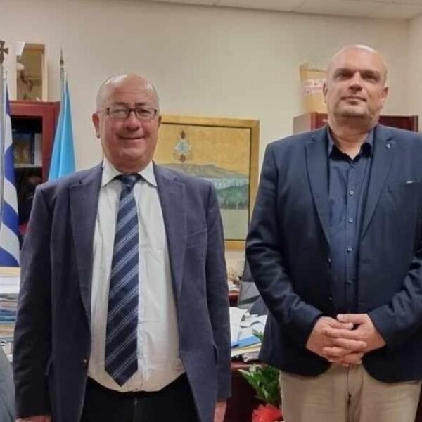 Κύριε μου, παραιτείστε!.