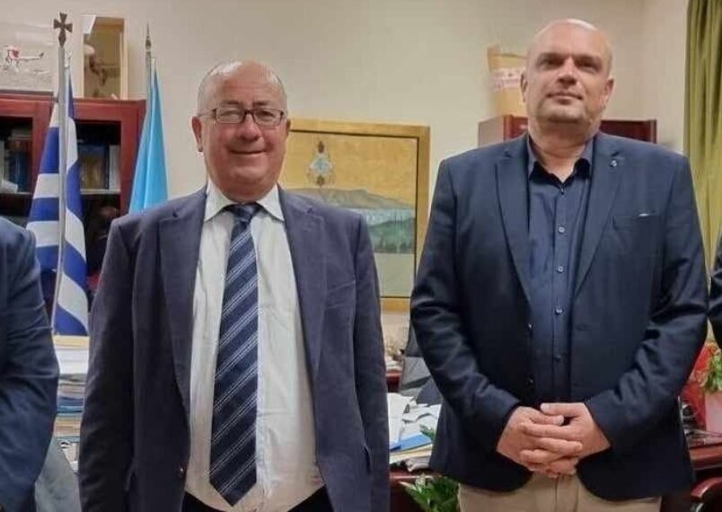 Κύριε μου, παραιτείστε!.