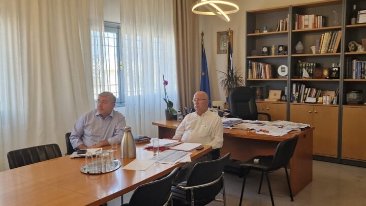 “Ευρεία Κυβερνητική Σύσκεψη για τα Θέματα της Σαντορίνης”