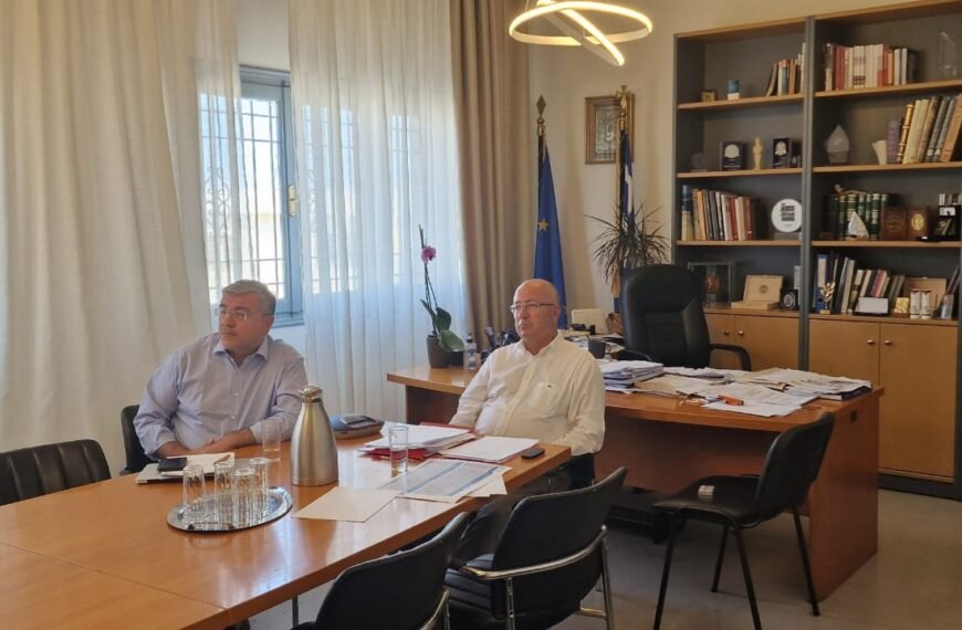 “Ευρεία Κυβερνητική Σύσκεψη για τα Θέματα της Σαντορίνης”