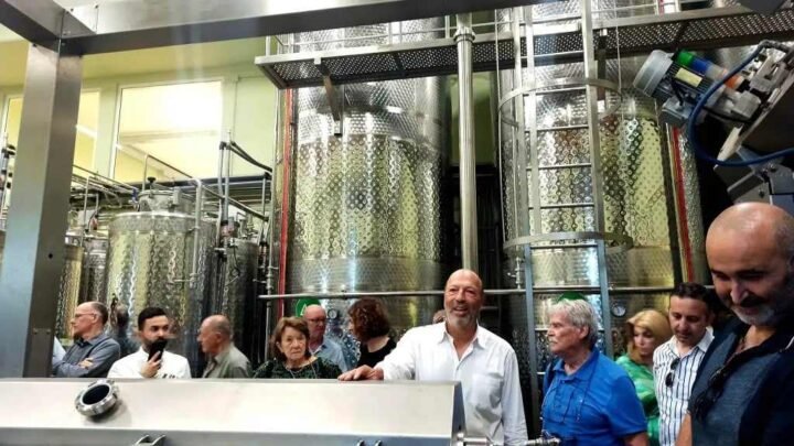 Επιτυχημένο και με παρουσία της Σαντορίνης το «Elia Lesvos Confest»