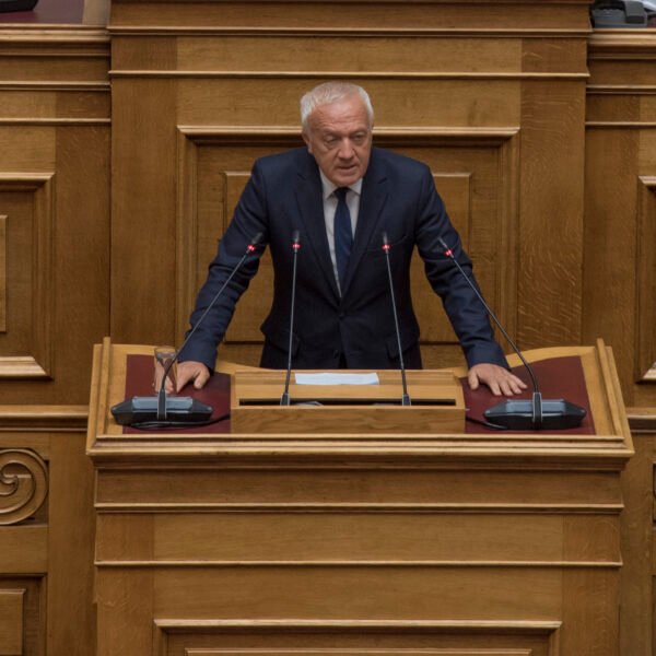 «Ερώτηση Μ. Καφούρου για την καθυστέρηση στην πληρωμή του μεταφορικού ισοδύναμου των επιχειρήσεων με έδρα στις Κυκλάδες»