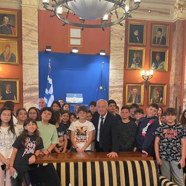 Μήνυμα Μ. Καφούρου για τη νέα σχολική χρονιά