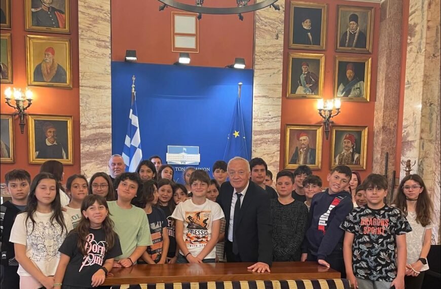 Μήνυμα Μ. Καφούρου για τη νέα σχολική χρονιά