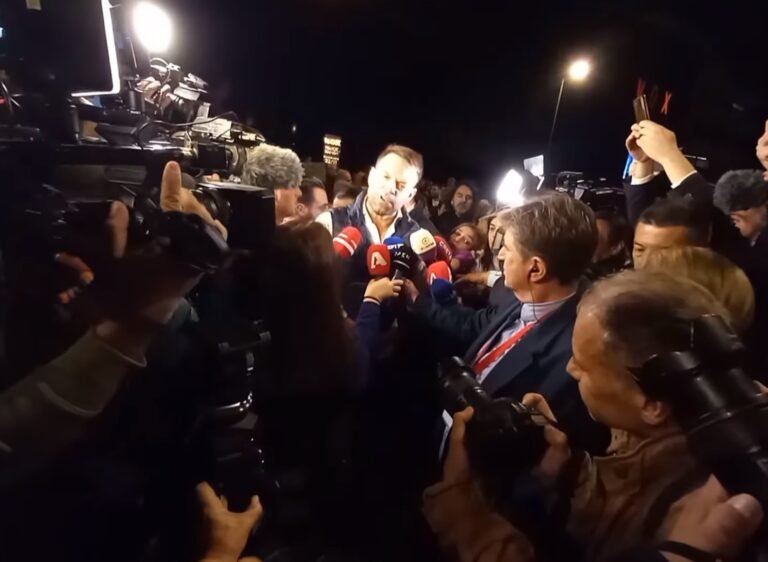 Κείμενο αποχώρησης 214 μελών από τις Ο.Μ ΣΥΡΙΖΑ Σύρου και Τήνου