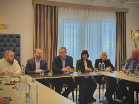 Famellos Foreis Ergazomenoi Epixeirimaties